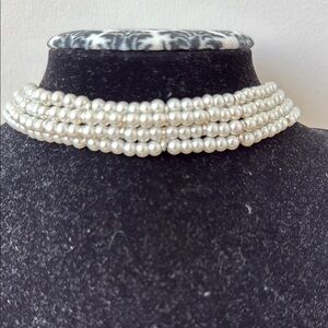 Elegant Pearl Choker Necklace NWOT